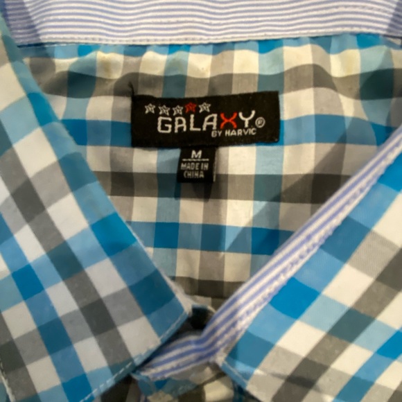 Men’s short sleeve button up - Picture 2 of 2